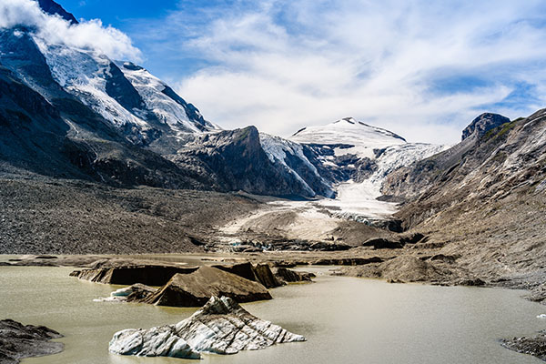 Pico Humboldt y el Glaciar La Corona